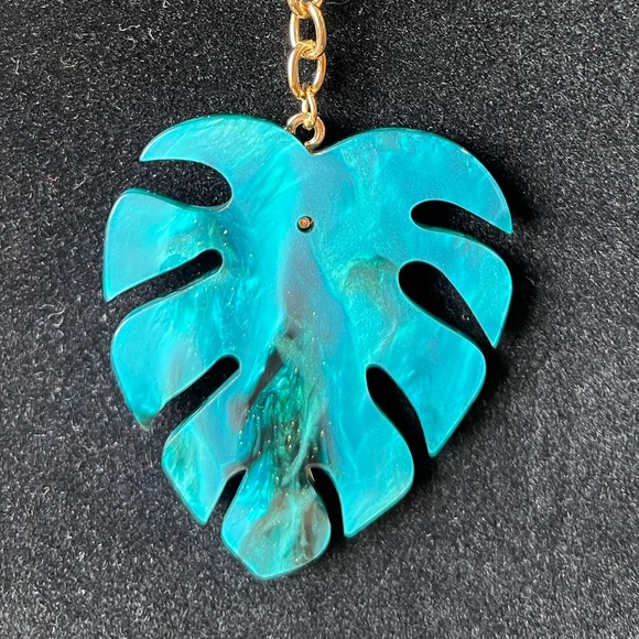 Boho Green Leaf with Gold Accent Purse Charm - Key Charm - Picture 4 of 6